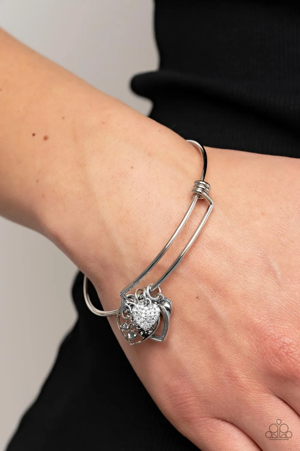 Bracelets Im Yours - White VDay V211