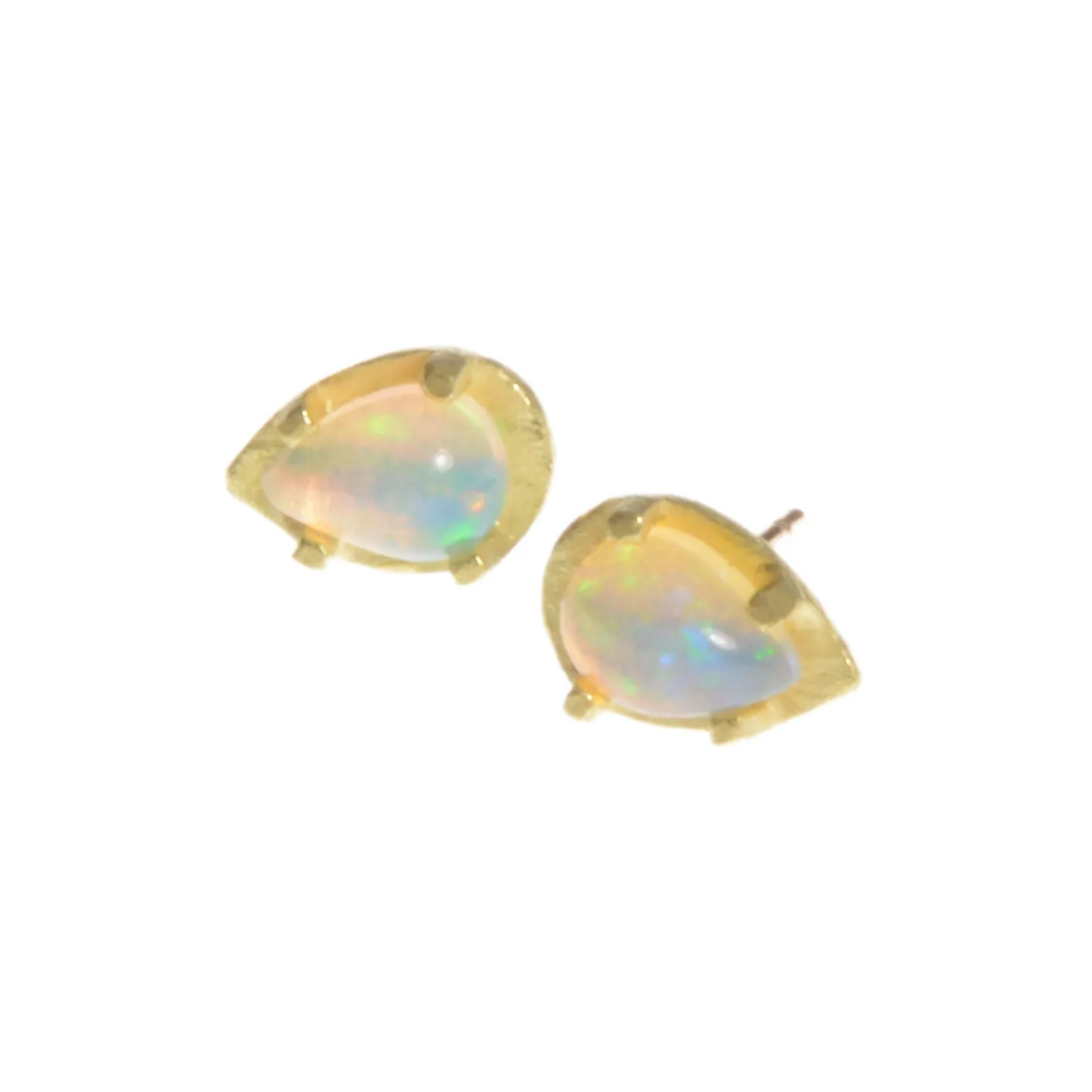Carved 7x5mm Teardrop Prong Set Earrings 18k