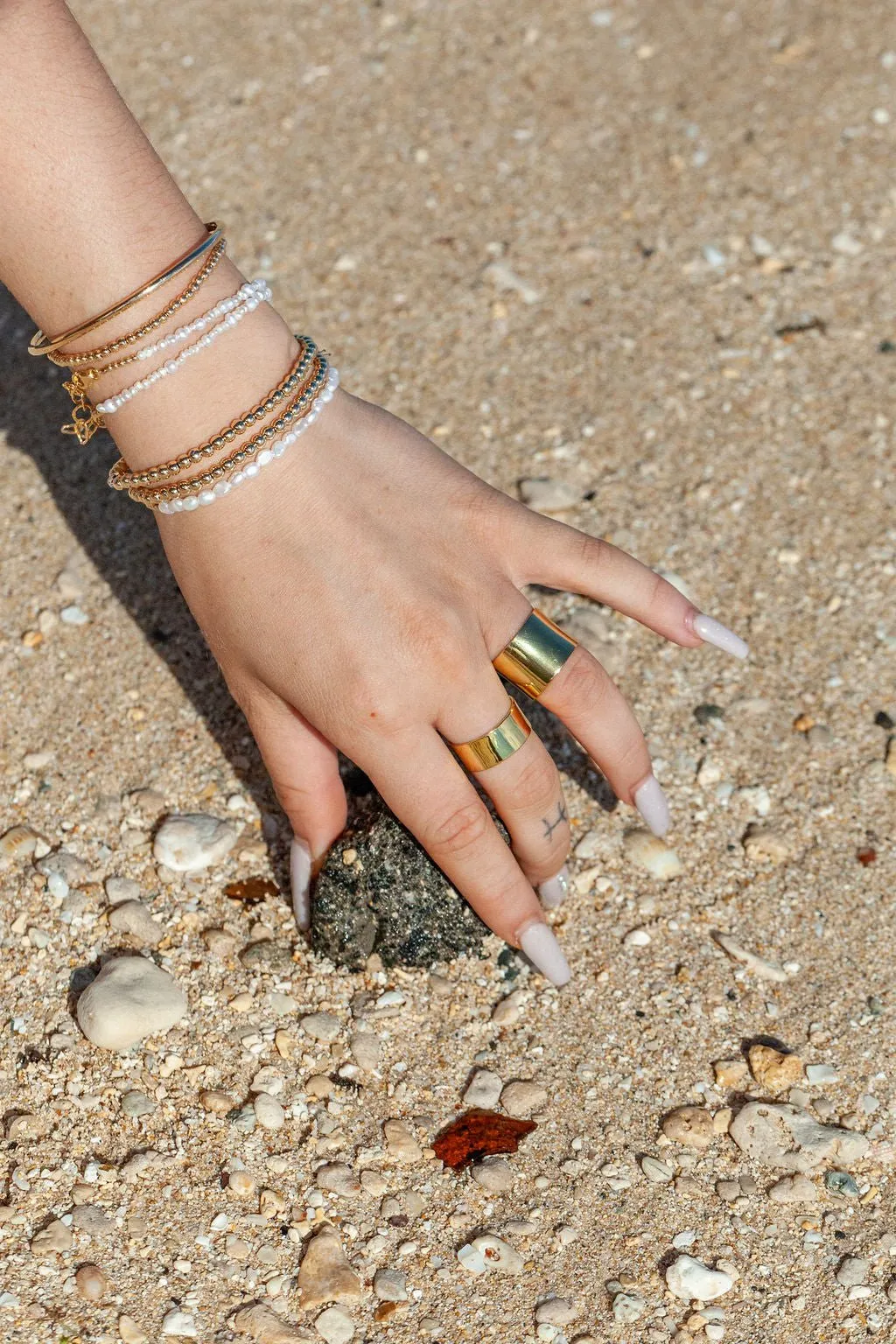 Dainty Organic White Pearl Bracelet - Kale'a