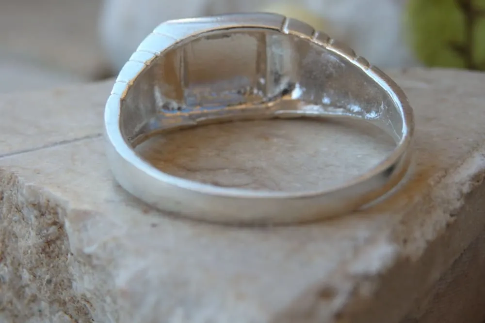 Fine silver ring