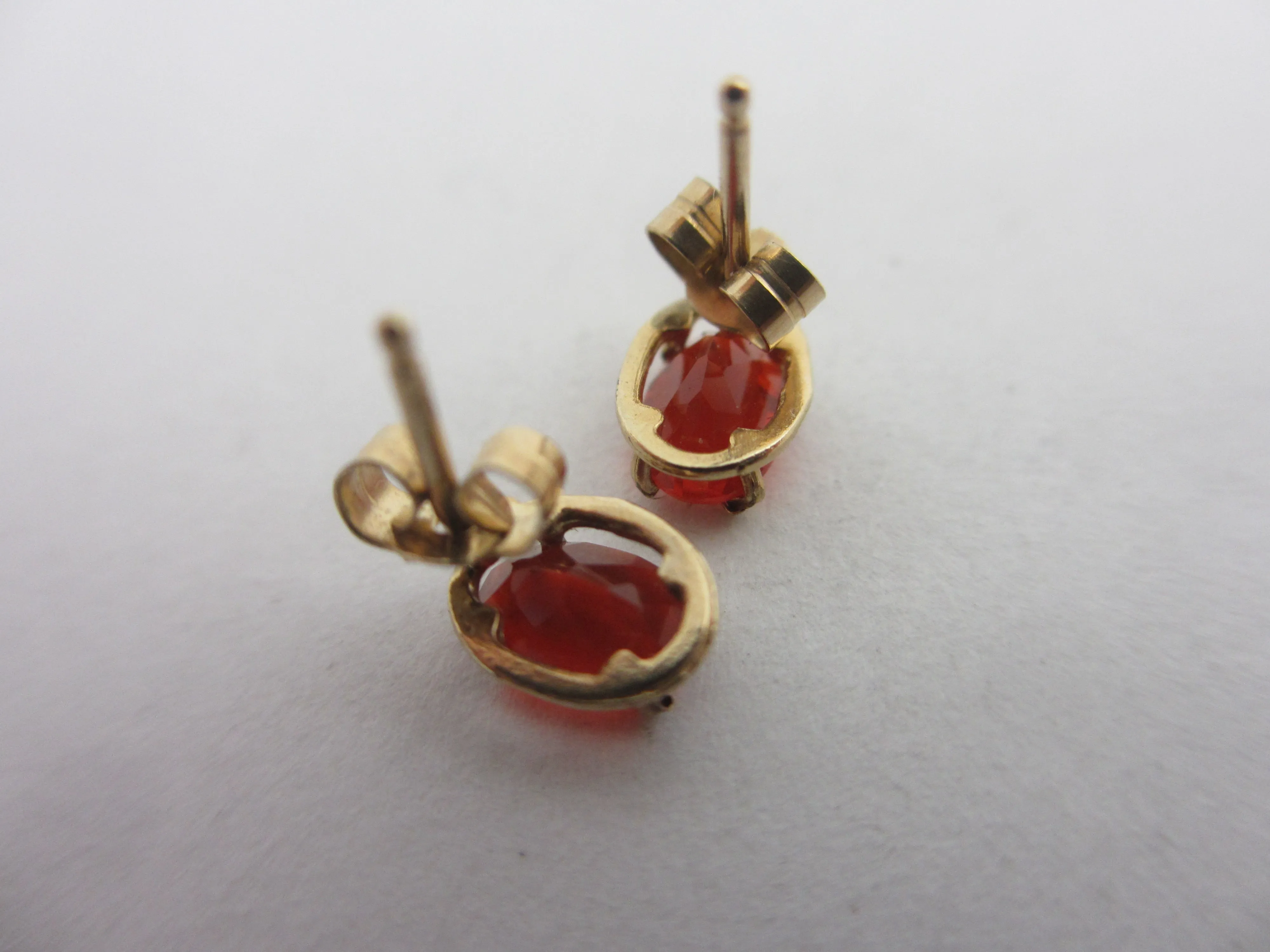 Fire Opal 9k Gold Stud Earrings Vintage c1980