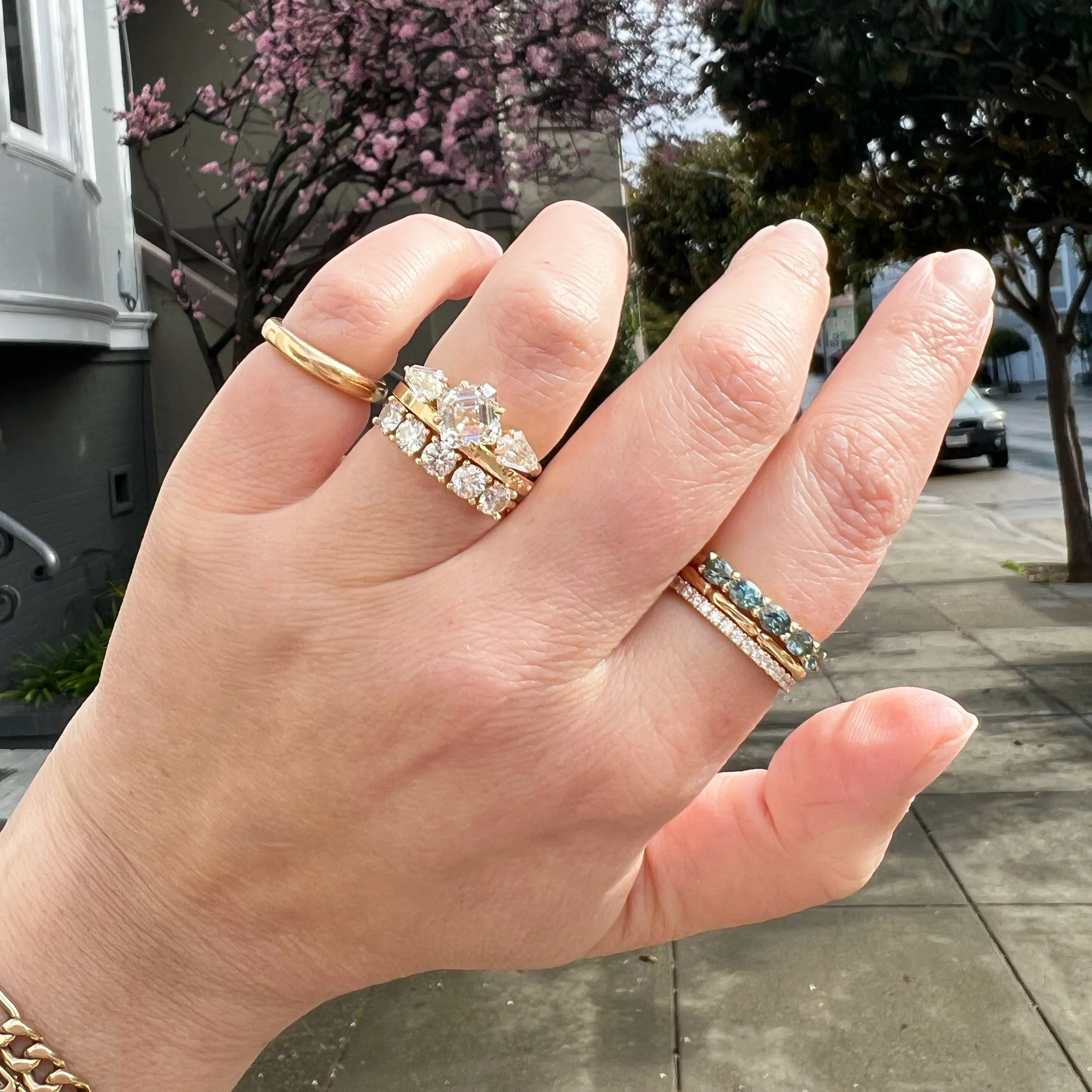 First Mate Teal Oval Cut Montana Sapphire Band