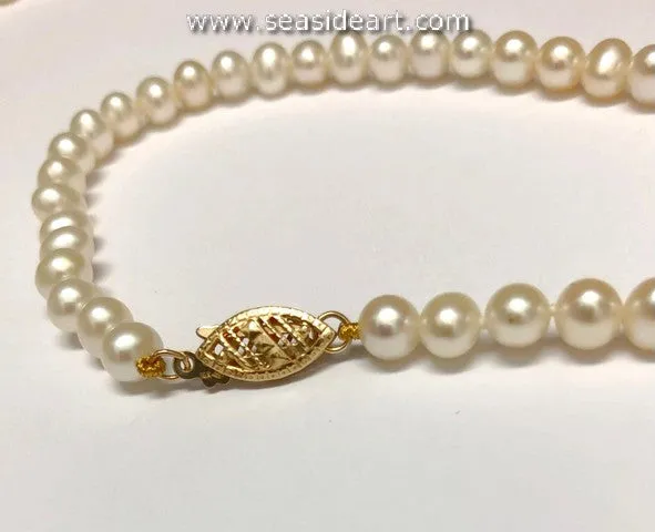 Freshwater Cultured Pearl Necklace and Bracelet Set
