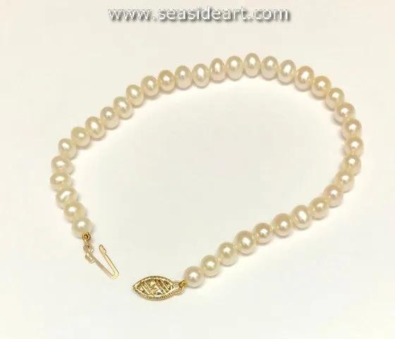 Freshwater Cultured Pearl Necklace and Bracelet Set