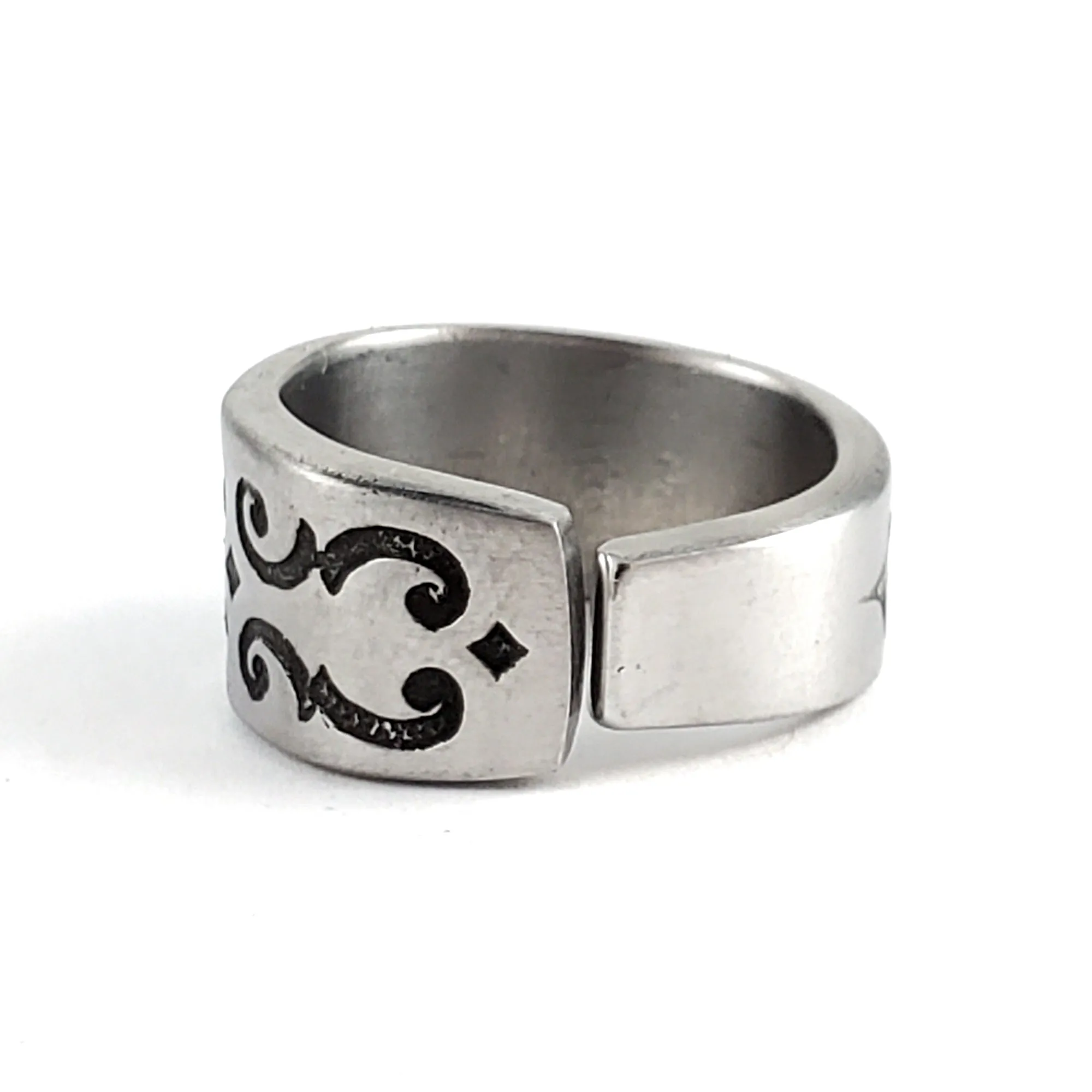 Imperial Cadiz Stainless Steel Spoon Ring