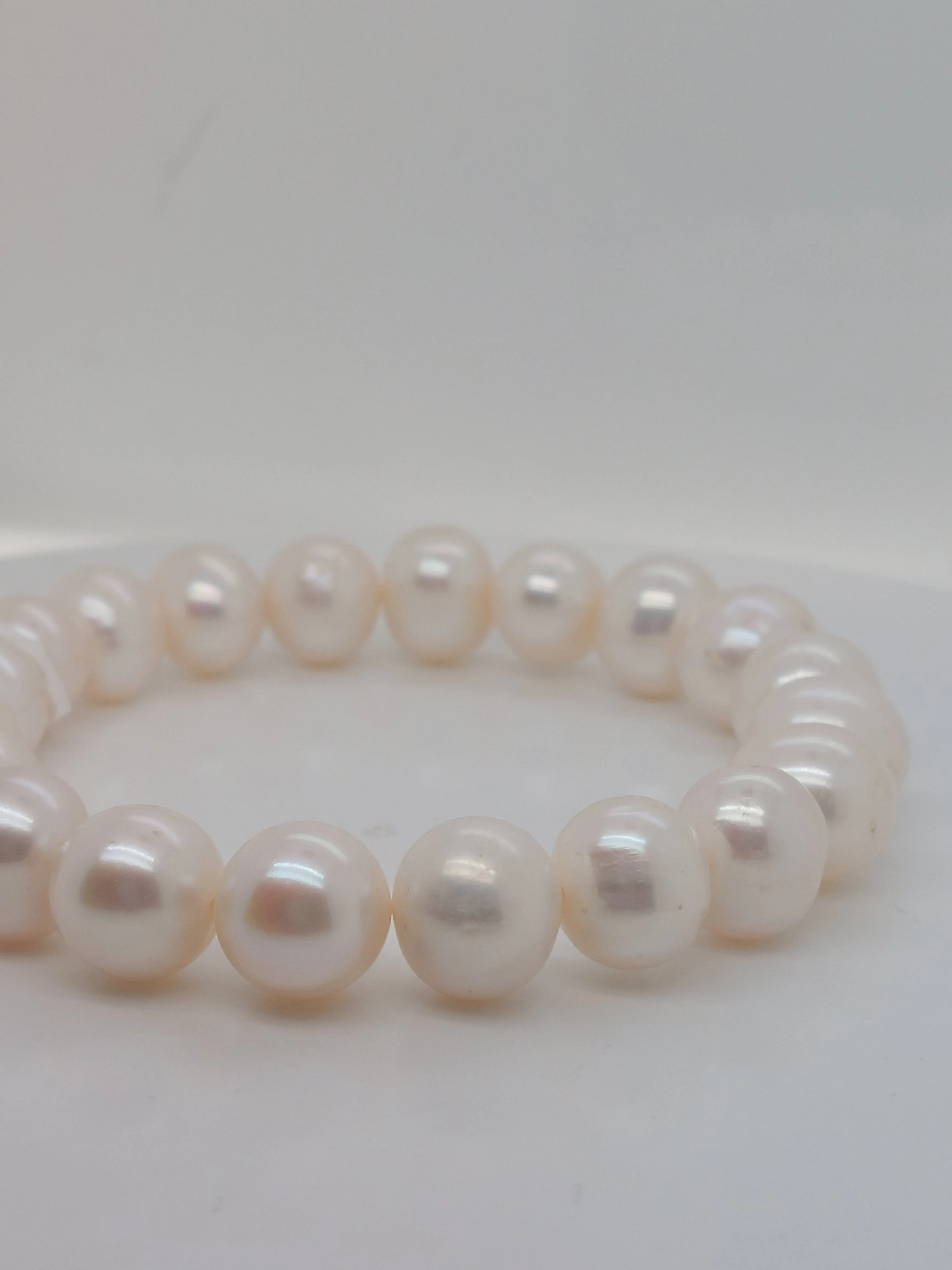 Off-Round White Pearl Bracelet