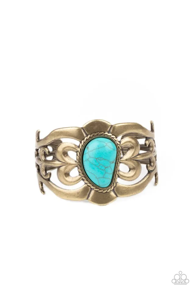 Paparazzi Bracelet ~ The MESAS are Calling - Brass