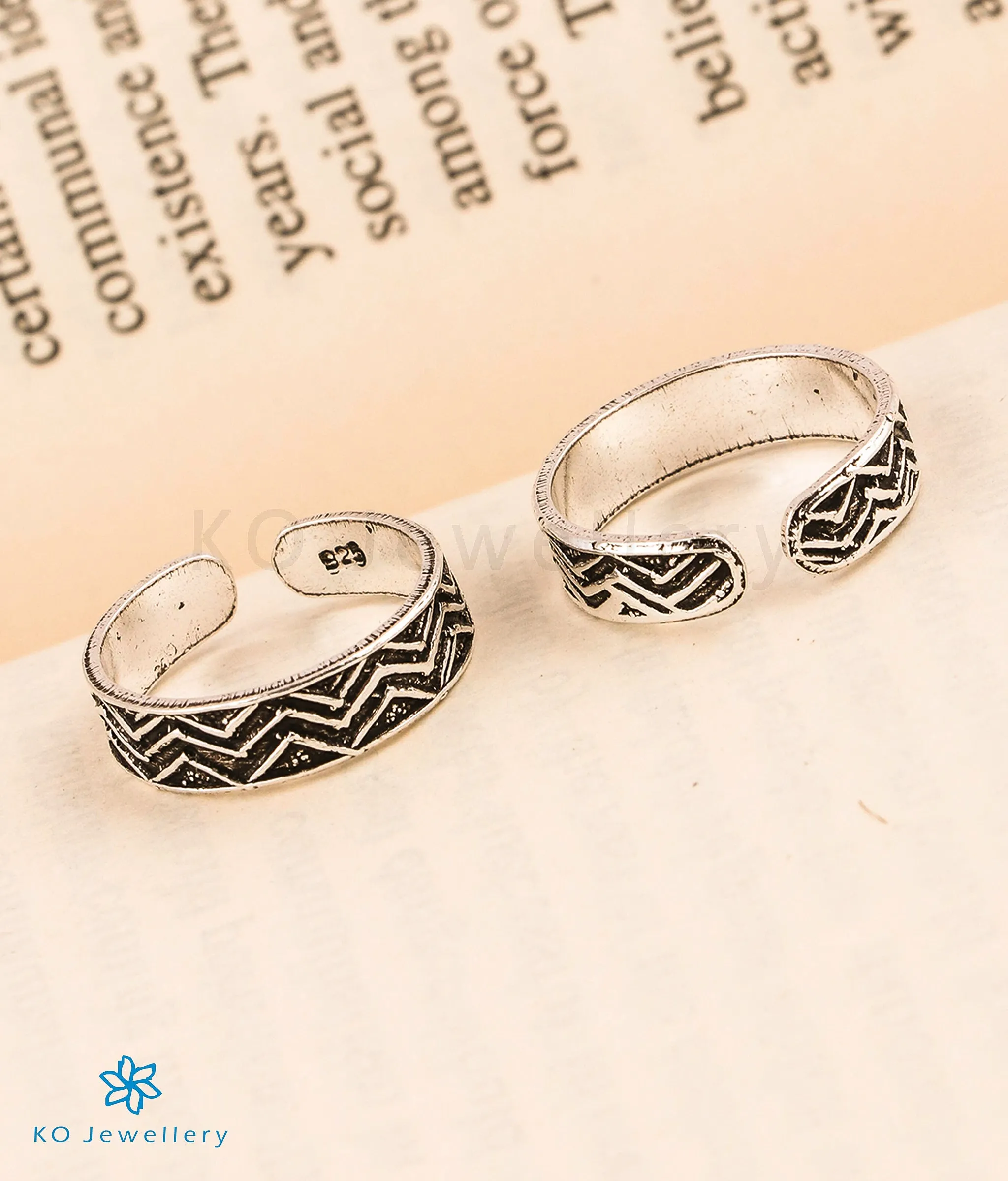 The Lines Silver Toe-Rings