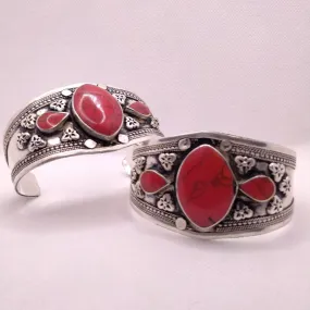 Vintage Coral Stones Cuff Bracelet