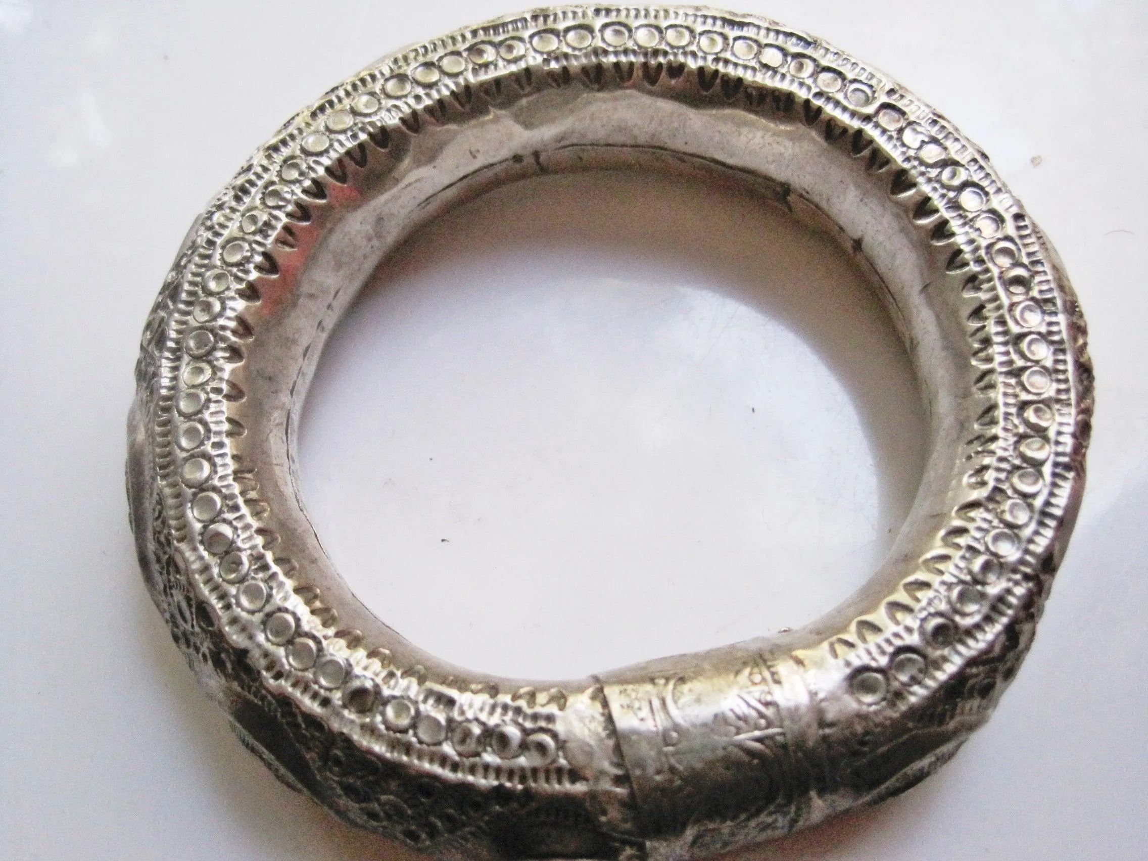 Vintage Silver Omani Rattle Arm Bracelet